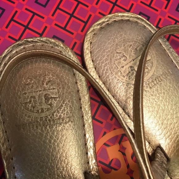 🚫SOLD🚫Metallic, Tory Burch Ali Sandals - Picture 3 of 7